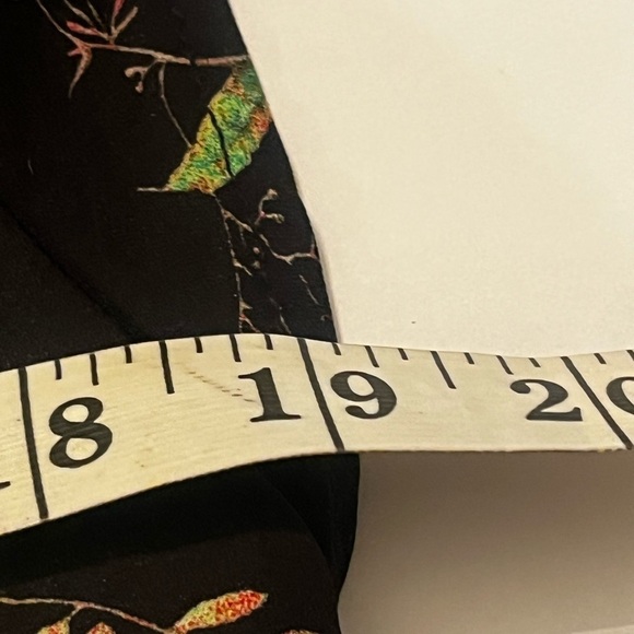 Anthropologie Pleione Shirt Blouse Sz M Multicolor Floral Short Sleeve V Neck - Picture 6 of 8